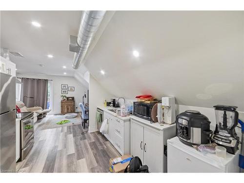 220 Caroline Street S, Hamilton, ON 