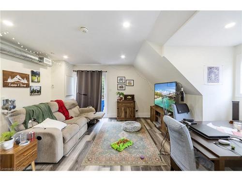 220 Caroline Street S, Hamilton, ON 