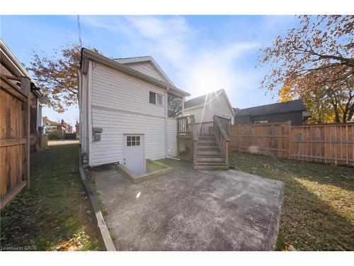 23 Wexford Avenue N, Hamilton, ON - Outdoor