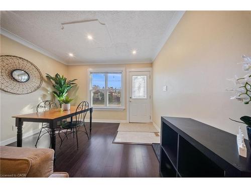 23 Wexford Avenue N, Hamilton, ON - Indoor