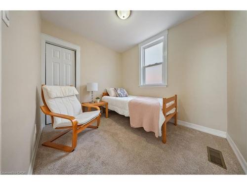 23 Wexford Avenue N, Hamilton, ON - Indoor