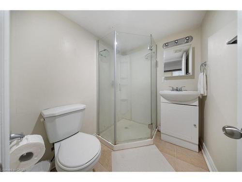 23 Wexford Avenue N, Hamilton, ON - Indoor Photo Showing Bathroom