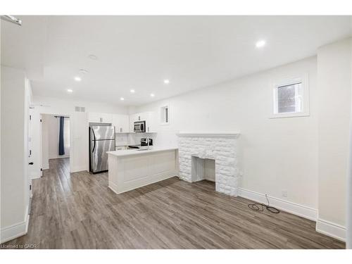 27 Melrose Avenue S, Hamilton, ON - Indoor With Fireplace