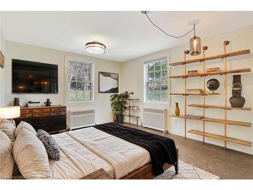 17 The Kirksway, Kitchener, ON - Indoor Photo Showing Bedroom