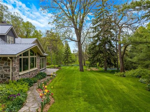 17 The Kirksway, Kitchener, ON - Outdoor