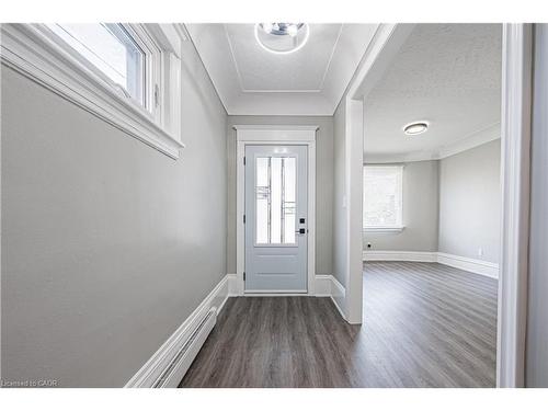 354 Cumberland Avenue, Hamilton, ON - Indoor Photo Showing Other Room