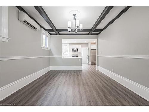 354 Cumberland Avenue, Hamilton, ON - Indoor Photo Showing Other Room