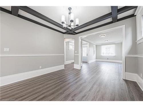 354 Cumberland Avenue, Hamilton, ON - Indoor Photo Showing Other Room