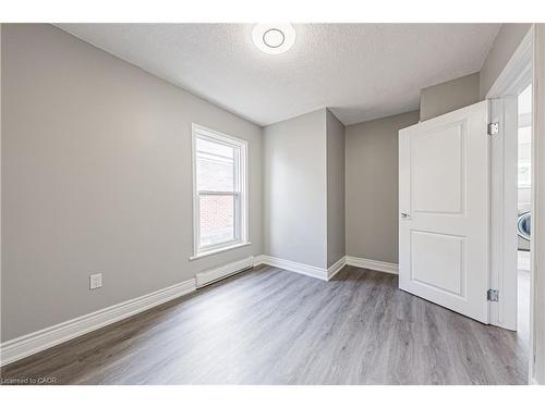 354 Cumberland Avenue, Hamilton, ON - Indoor Photo Showing Other Room