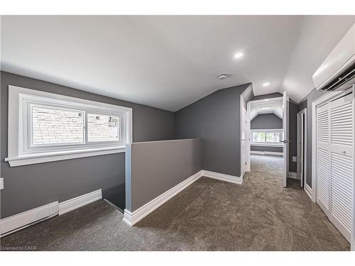 354 Cumberland Avenue, Hamilton, ON - Indoor