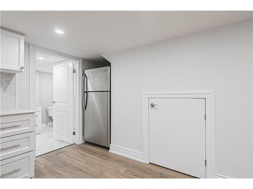 354 Cumberland Avenue, Hamilton, ON - Indoor Photo Showing Other Room