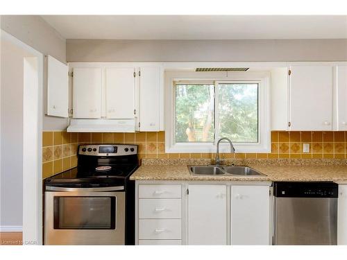 2339 Hixon Street, Oakville, ON - Indoor Photo Showing Kitchen With Double Sink