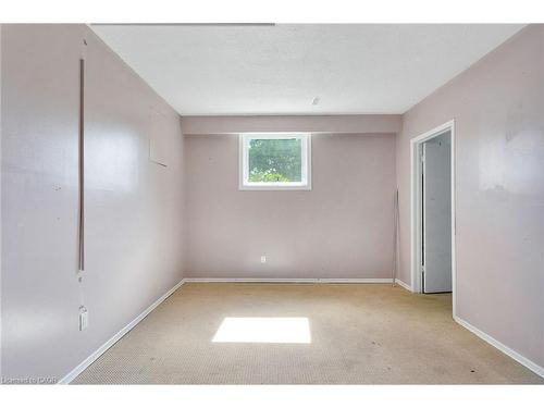 2339 Hixon Street, Oakville, ON - Indoor Photo Showing Other Room