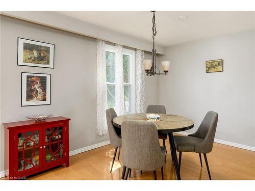 2339 Hixon Street, Oakville, ON - Indoor Photo Showing Dining Room