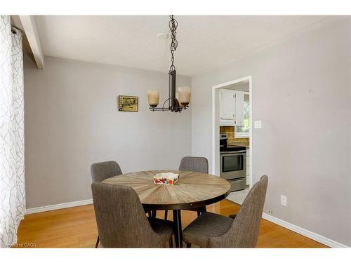 2339 Hixon Street, Oakville, ON - Indoor Photo Showing Dining Room