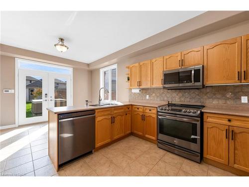 114 Armour Crescent, Hamilton, ON - Indoor Photo Showing Kitchen With Stainless Steel Kitchen With Double Sink