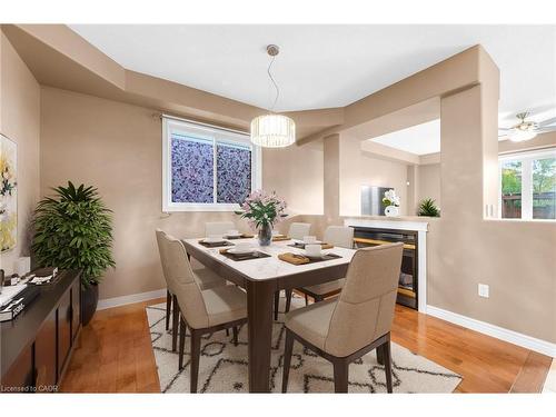 114 Armour Crescent, Hamilton, ON - Indoor Photo Showing Dining Room
