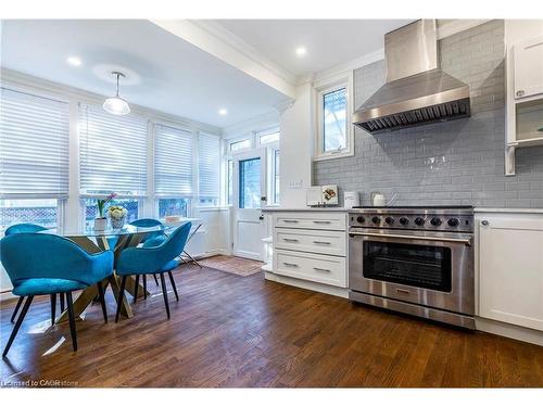 1-70 St Clair Avenue, Hamilton, ON - Indoor Photo Showing Kitchen With Stainless Steel Kitchen With Upgraded Kitchen