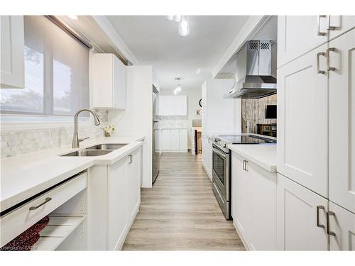 4 Jill Court, St. Catharines, ON - Indoor Photo Showing Kitchen With Double Sink