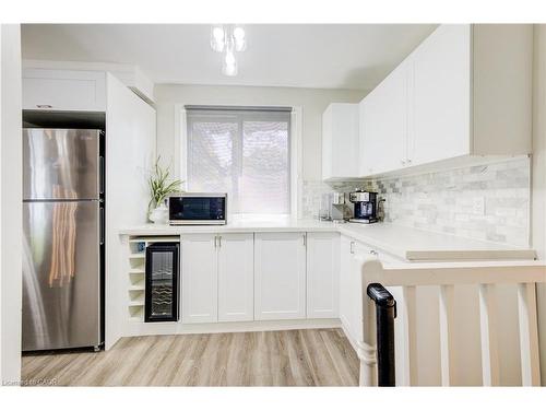 4 Jill Court, St. Catharines, ON - Indoor Photo Showing Kitchen