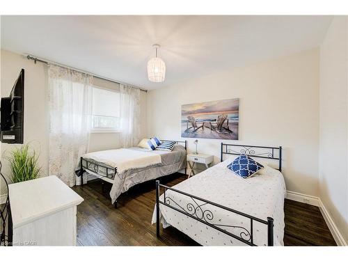 4 Jill Court, St. Catharines, ON - Indoor Photo Showing Bedroom