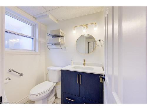 4 Jill Court, St. Catharines, ON - Indoor Photo Showing Bathroom