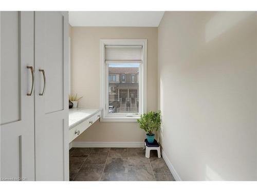 E7-70 Willowrun Drive, Kitchener, ON - Indoor Photo Showing Other Room