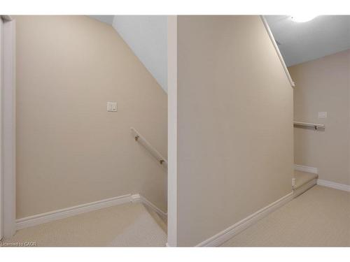 E7-70 Willowrun Drive, Kitchener, ON - Indoor Photo Showing Other Room