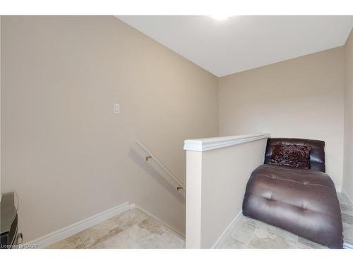 E7-70 Willowrun Drive, Kitchener, ON - Indoor Photo Showing Other Room