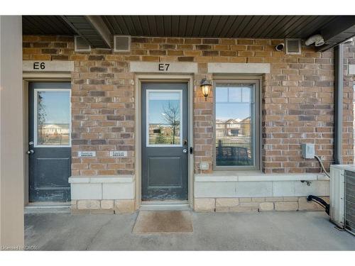 E7-70 Willowrun Drive, Kitchener, ON - Outdoor