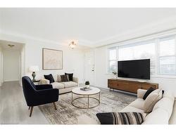 MAIN-315 Bunting Road  St. Catharines, ON L2M 3Y4