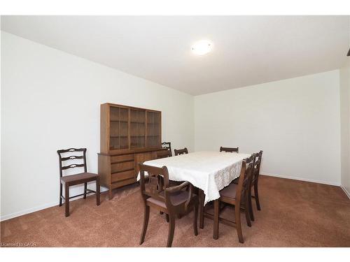 197 Wedgewood Drive, Cambridge, ON - Indoor Photo Showing Dining Room