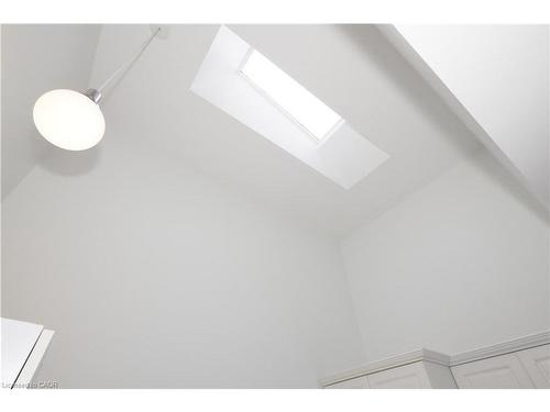 197 Wedgewood Drive, Cambridge, ON - Indoor Photo Showing Other Room