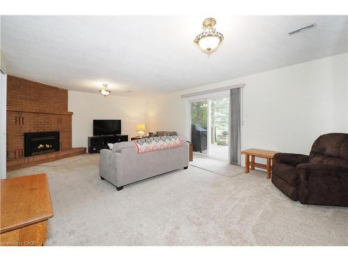 197 Wedgewood Drive, Cambridge, ON - Indoor Photo Showing Living Room With Fireplace