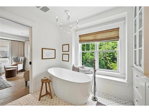 112 Chedoke Avenue, Hamilton, ON - Indoor