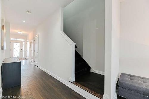 15-35 Midhurst Heights, Hamilton, ON - Indoor Photo Showing Other Room