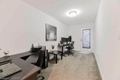 15-35 Midhurst Heights, Hamilton, ON - Indoor Photo Showing Office