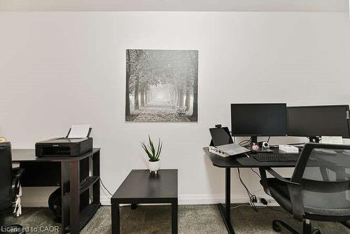 15-35 Midhurst Heights, Hamilton, ON - Indoor Photo Showing Office