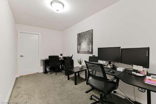 15-35 Midhurst Heights, Hamilton, ON - Indoor Photo Showing Office