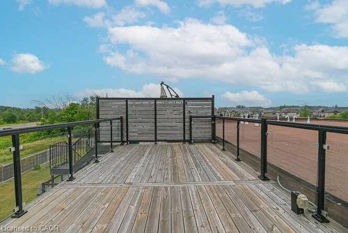 15-35 Midhurst Heights, Hamilton, ON - Outdoor With View