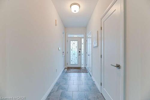 15-35 Midhurst Heights, Hamilton, ON - Indoor Photo Showing Other Room