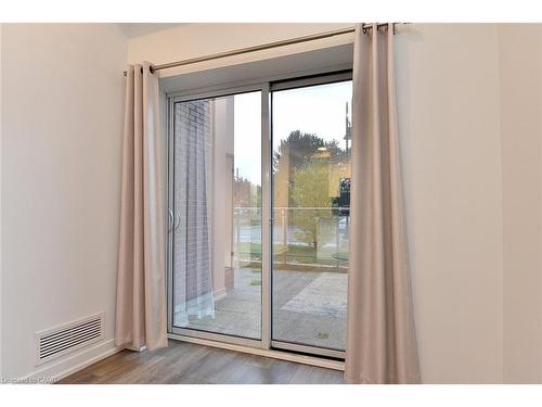 4040 Upper Middle Road, Burlington, ON - Indoor Photo Showing Other Room