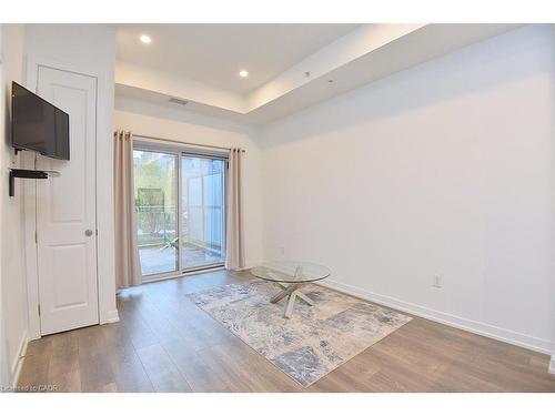 4040 Upper Middle Road, Burlington, ON - Indoor Photo Showing Other Room