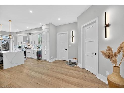 397 Caithness Street E, Caledonia, ON - Indoor