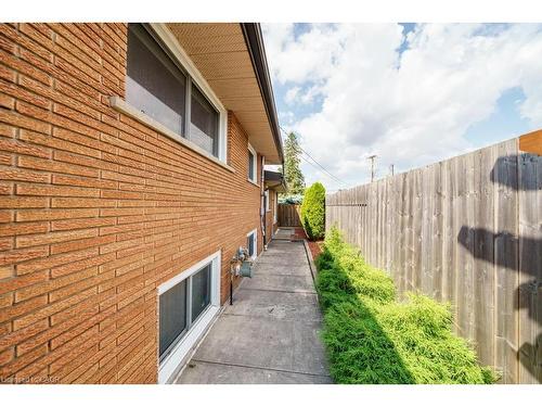 117 Sunrise Drive, Hamilton, ON - Outdoor With Exterior