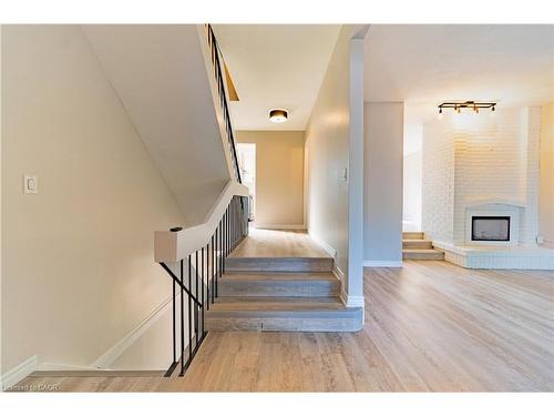 100 North Park Street, Brantford, ON - Indoor Photo Showing Other Room