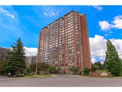 PH2-1270 Maple Crossing Boulevard  Burlington, ON L7S 2J3