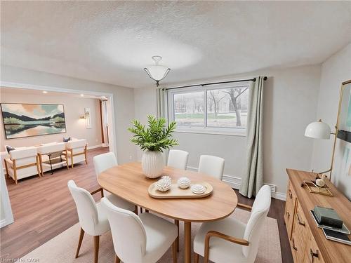 1-26 Woodfern Court, Kitchener, ON - Indoor Photo Showing Dining Room
