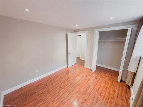1-26 Woodfern Court, Kitchener, ON - Indoor Photo Showing Other Room
