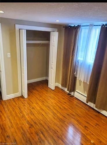 1-26 Woodfern Court, Kitchener, ON - Indoor Photo Showing Other Room